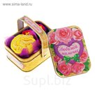 Мыльные лепестки и полотенце в корзиночке "Любимой мамочке"