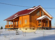 Общая площадь: 231 м2, Жилая площадь: 195 м2, Количество спален: 4, Количество этажей: 2