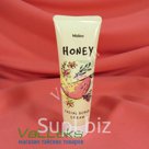 Медовый крем-скраб для лица Mistine Honey Facial Scrub Cream обладает великолепными очищающими свойствами, отлично удаляет омертвевшие клетки кожи лица, отличн…