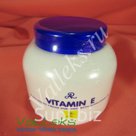 Питательный крем Витамин Е Aron Moisturizing Cream with Vitamin E 

Питательный крем с витамином Е и маслом подсолнечника питает и увлажняет кожу одновременно.…