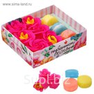 Подарочный набор "С праздником весны!": мыльные лепестки и мыло в форме пирожного