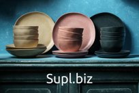 ROOMERS предлагает огромный ассортимент столовой посуды Costa Nova: блюд для подачи закусок, тарелок, пиал, овальные, прямоугольные и квадратные формы для запе…