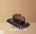 Шоколадная фигурка "Машина Понтиак на подставке", молочный шоколад