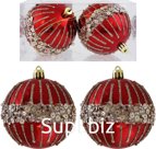 Two Christmas tree balls, 8 cm in diameter, Poetic. Color: red.