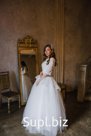 В продаже свадебное платье 02-171 по доступной цене от поставщика “White Nights” (ИП Кифоренко).

Изящное платье с рукавами до локтей прекрасно подойдет для св…